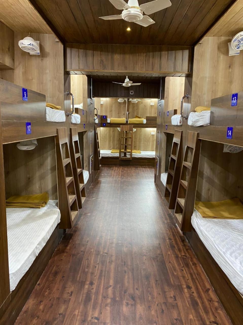 City Stay Deluxe Ac Dormitory Маргао Экстерьер фото